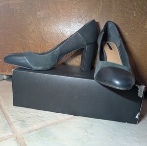 Tahari Elegant Black and Gray Heels